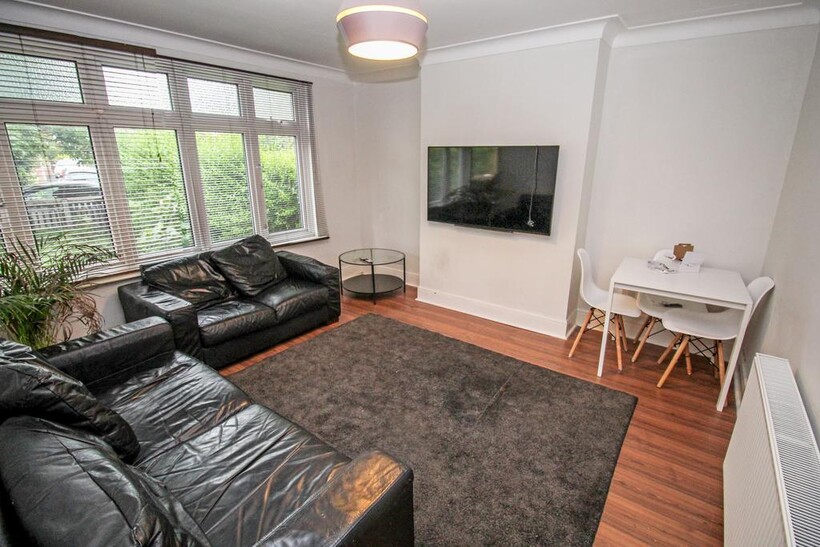 ALL INCLUSIVE, Stanmore Crescent... 4 bed house share to rent - £500 pcm (£115 pw)