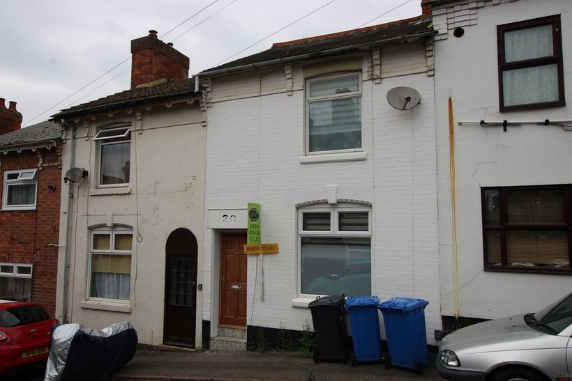 Hill Street, Kettering NN16 1 bed in a house share to rent - £495 pcm (£114 pw)