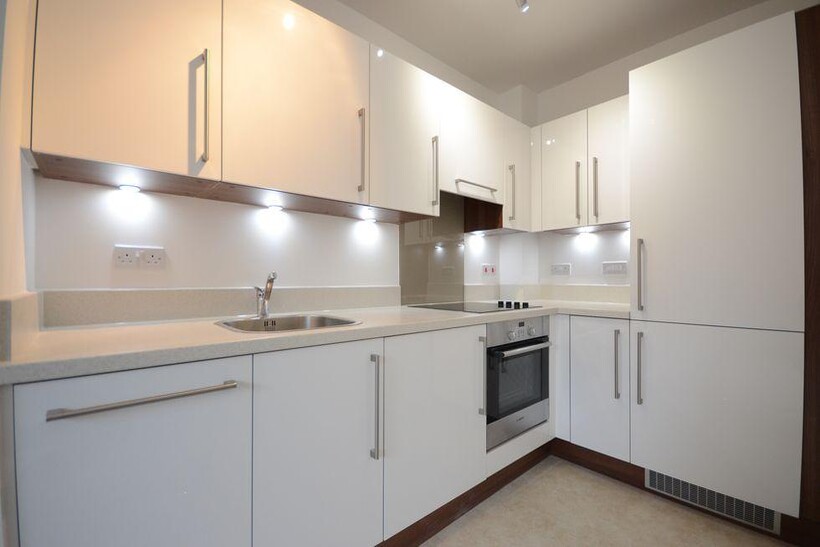 Kings Road, Reading 1 bed apartment to rent - £1,100 pcm (£254 pw)