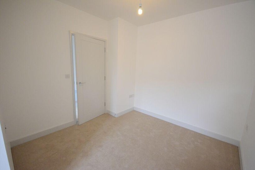 Kings Road, Reading 1 bed apartment to rent - £1,100 pcm (£254 pw)