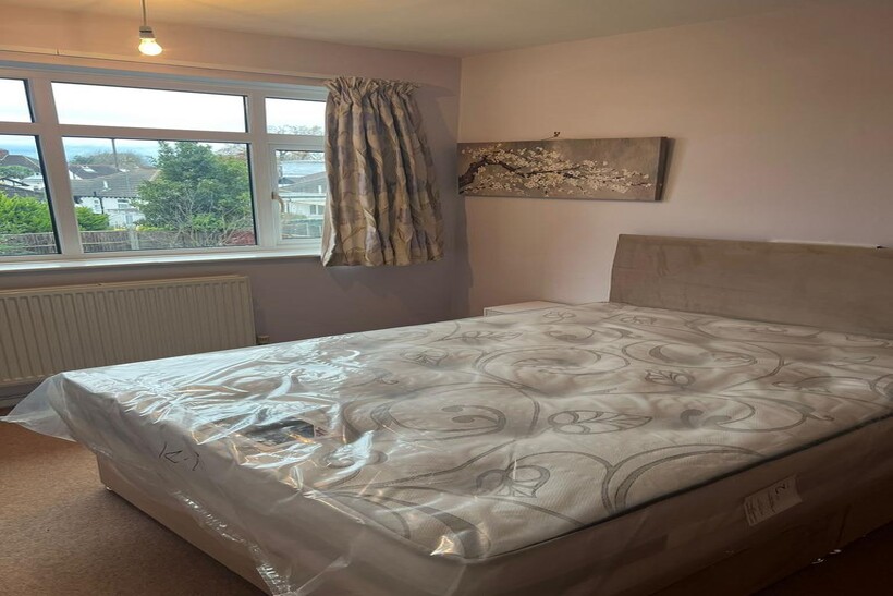 Headstone Lane, Harrow HA2 2 bed flat share to rent - £660 pcm (£152 pw)