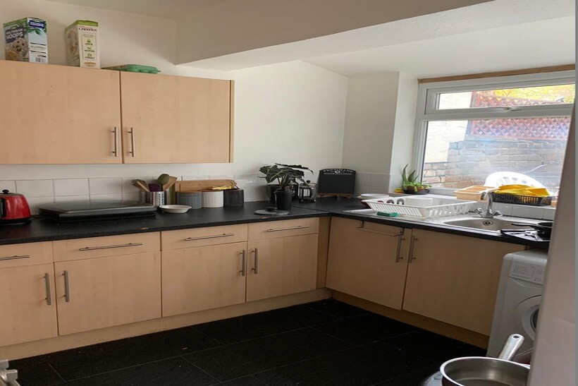 Bristol BS7 5 bed house share to rent - £569 pcm (£131 pw)