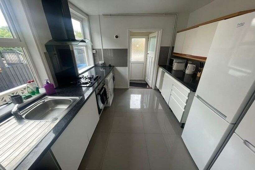 Grove Lane, Ipswich IP4 1 bed semi-detached house to rent - £600 pcm (£138 pw)