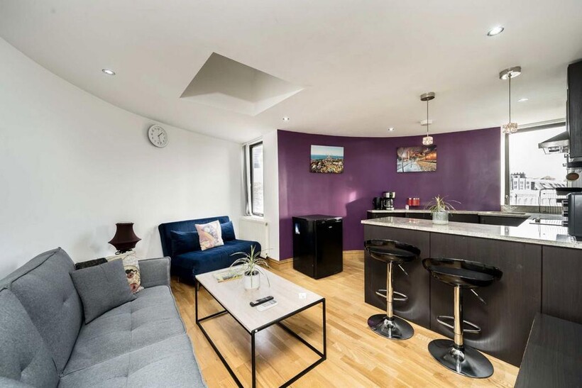 Cromwell Road, London SW5 1 bed flat to rent - £2,799 pcm (£646 pw)