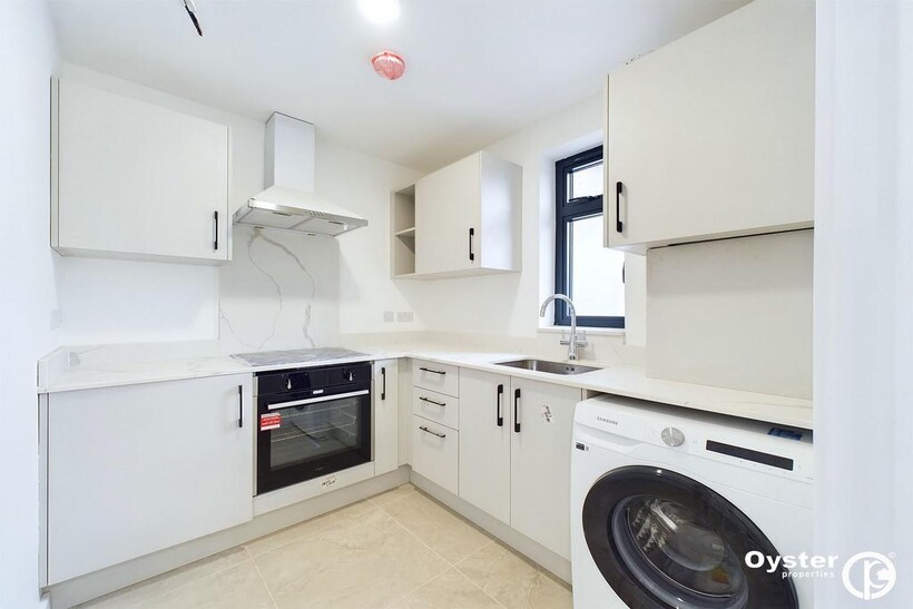 Kenton Road, Harrow, HA3 1 bed flat to rent - £1,500 pcm (£346 pw)