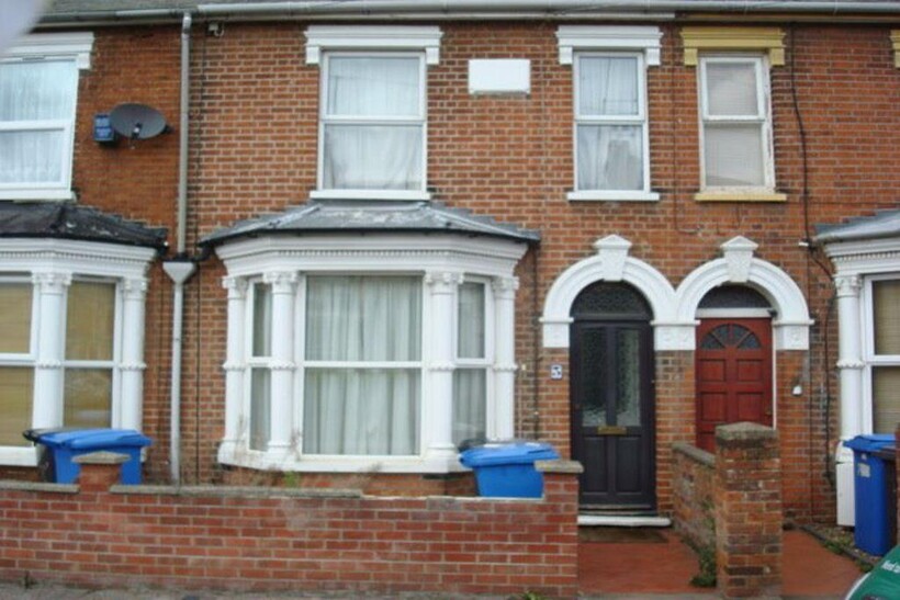 Oxford Road 1 bed in a house share to rent - £455 pcm (£105 pw)