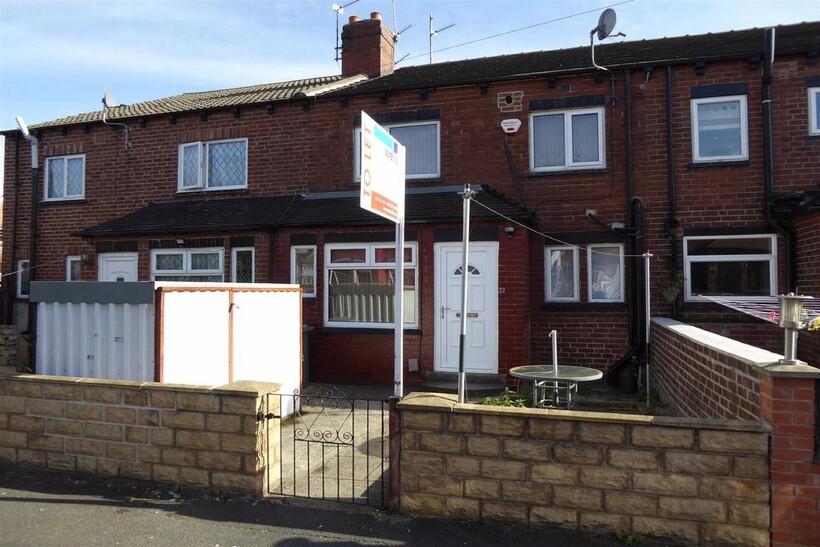 Roseneath Terrace, Wortley, Leeds 1 bed terraced house to rent - £500 pcm (£115 pw)