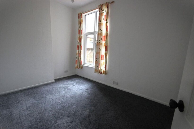 Goldington Avenue, Bedford MK40 1 bed flat to rent - £800 pcm (£185 pw)