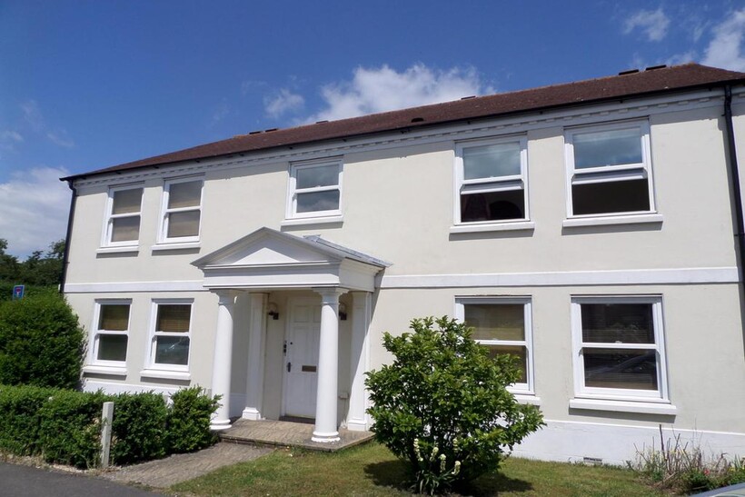 Hamble 2 bed apartment to rent - £1,050 pcm (£242 pw)