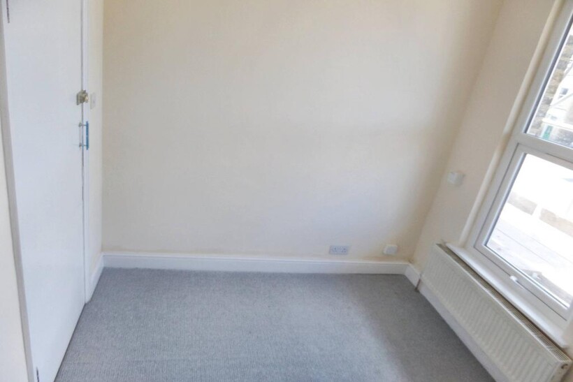 Edridge Road, Croydon CR0 1 bed in a house share to rent - £625 pcm (£144 pw)