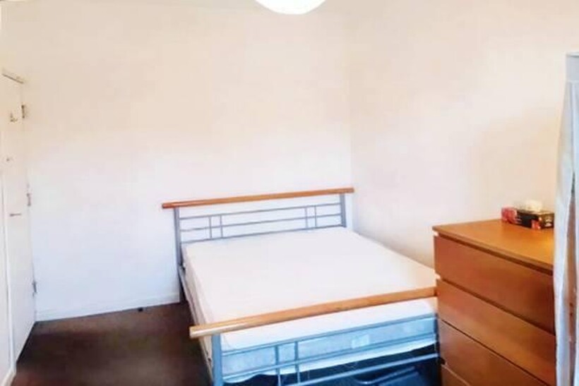 Nether Edge, Sheffield S7 1 bed in a house share to rent - £400 pcm (£92 pw)