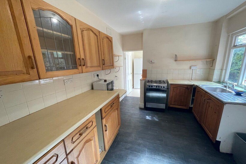 Howard Road, Leicester 4 bed terraced house to rent - £347 pcm (£80 pw)