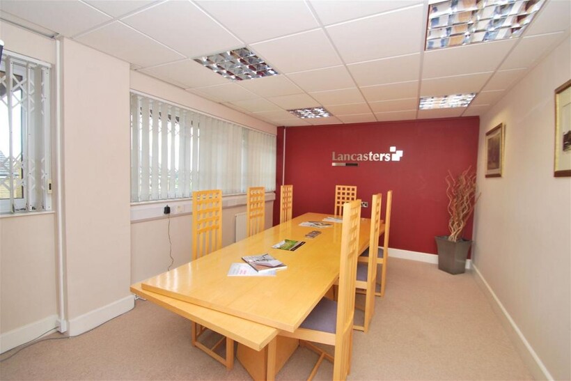 The Old Board Room, Mortimer Heights... Property to rent - £400 pcm (£92 pw)