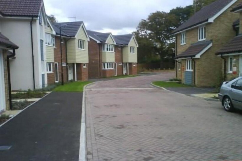 Bluebell Gardens, Southampton  SO45 2 bed ground floor maisonette to rent - £1,000 pcm (£231 pw)