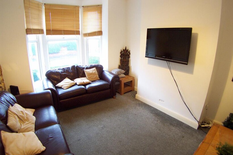 Walmsley Road, Leeds 5 bed house to rent - £412 pcm (£95 pw)