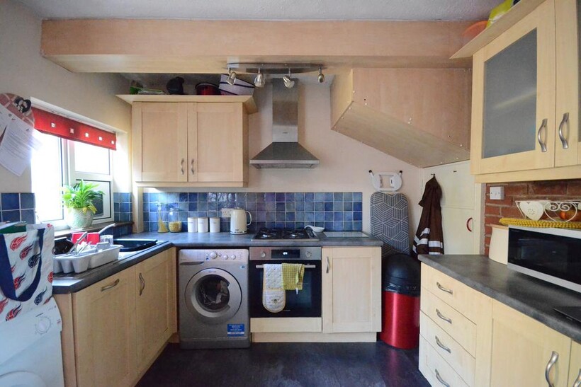 Thirlmere Avenue 3 bed terraced house to rent - £1,500 pcm (£346 pw)