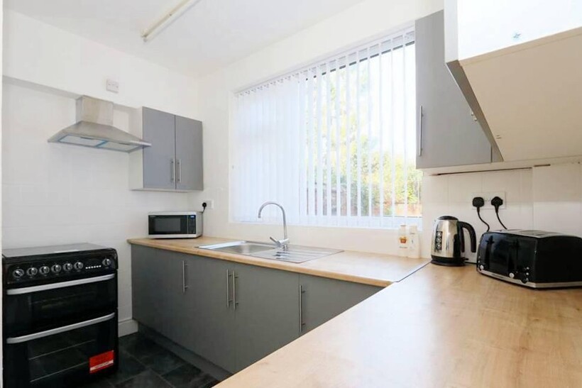 Stoney Road, Coventry CV1 1 bed in a house share to rent - £500 pcm (£115 pw)