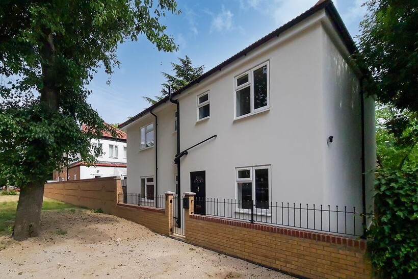 Hanger Vale Lane, London W5 4 bed house to rent - £3,467 pcm (£800 pw)