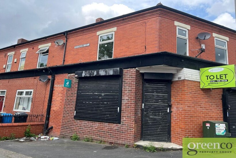 Great Cheetham Street East, Salford M7 Retail property (high street) to rent - £600 pcm (£138 pw)