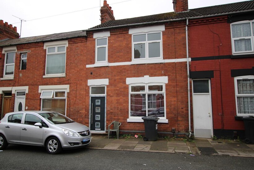 Regent Street, Kettering NN16 3 bed terraced house to rent - £1,100 pcm (£254 pw)