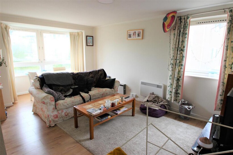 Southfield Park, Cowley 2 bed flat to rent - £1,500 pcm (£346 pw)