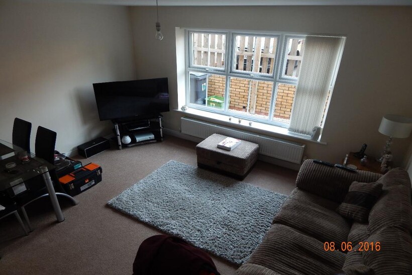 Stonegate Mews, Balby, DN4 1 bed terraced house to rent - £575 pcm (£133 pw)