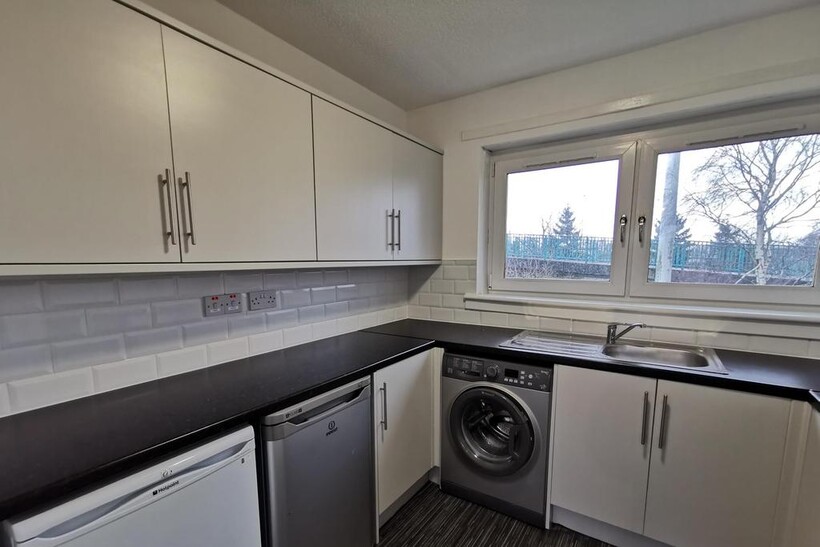 Fochabers Drive, Glasgow G52 1 bed flat to rent - £595 pcm (£137 pw)