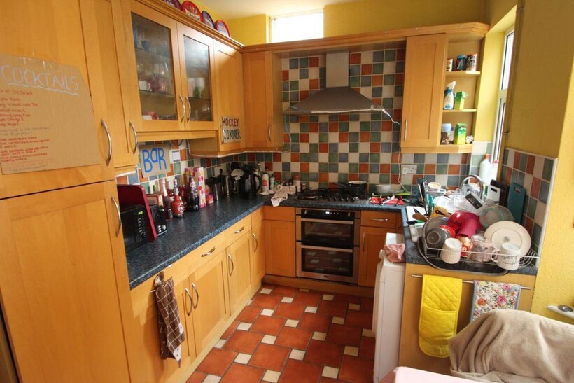 Lorne Road, Leicester 4 bed terraced house to rent - £351 pcm (£81 pw)