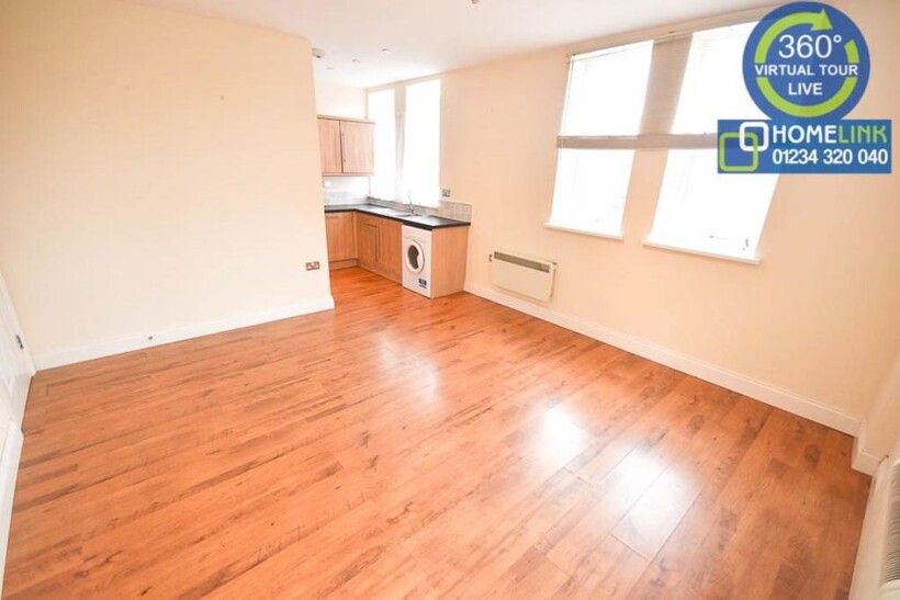 Bishopstone House, Bedford 1 bed flat to rent - £795 pcm (£183 pw)