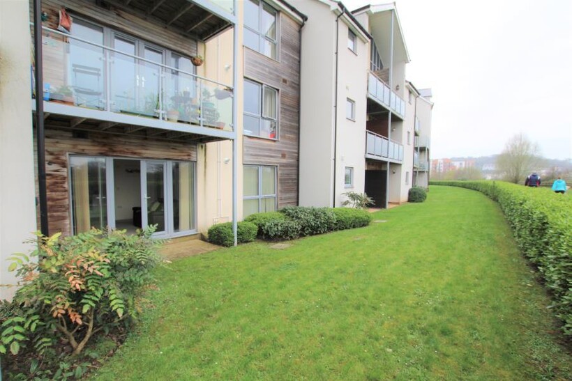 Kittiwake Drive, Bristol BS20 1 bed apartment to rent - £1,050 pcm (£242 pw)