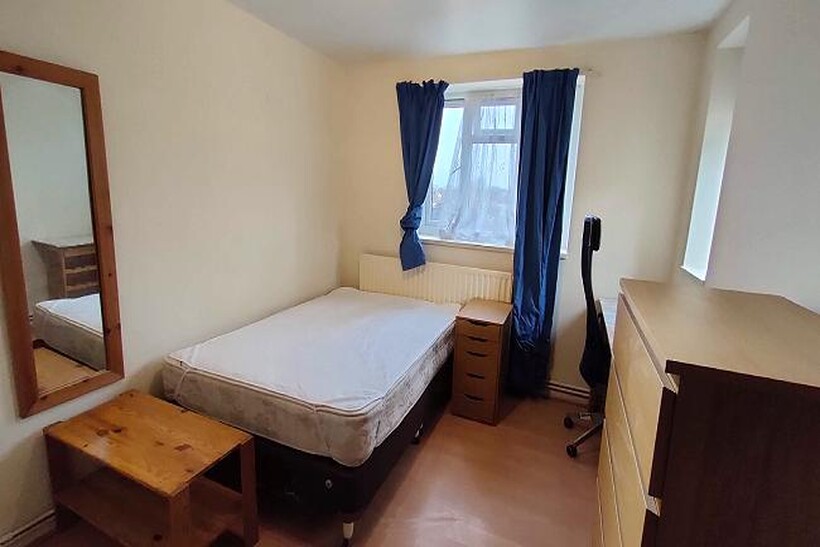 Shirley House Drive, London SE7 Flat share to rent - £750 pcm (£173 pw)