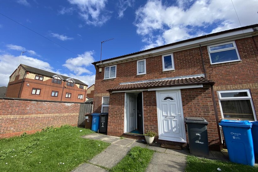 Hampstead Court, Hull HU3 2 bed end of terrace house to rent - £550 pcm (£127 pw)