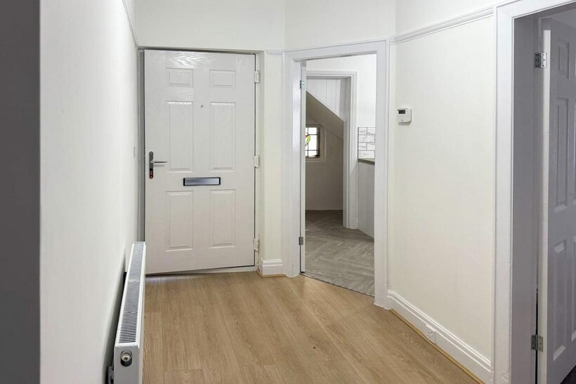 Upland Road, Leeds LS8 2 bed flat to rent - £1,000 pcm (£231 pw)